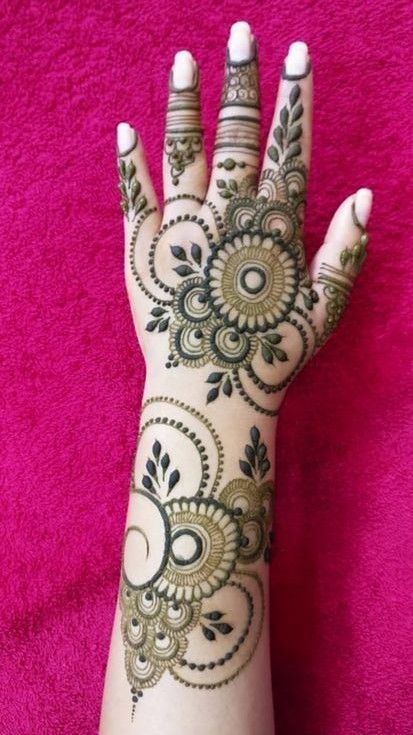 easy arabic mehndi design back hand 13