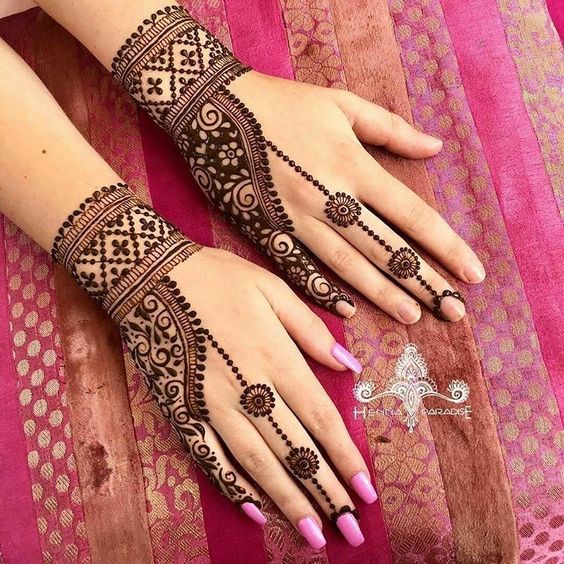 easy arabic mehndi design back hand 16