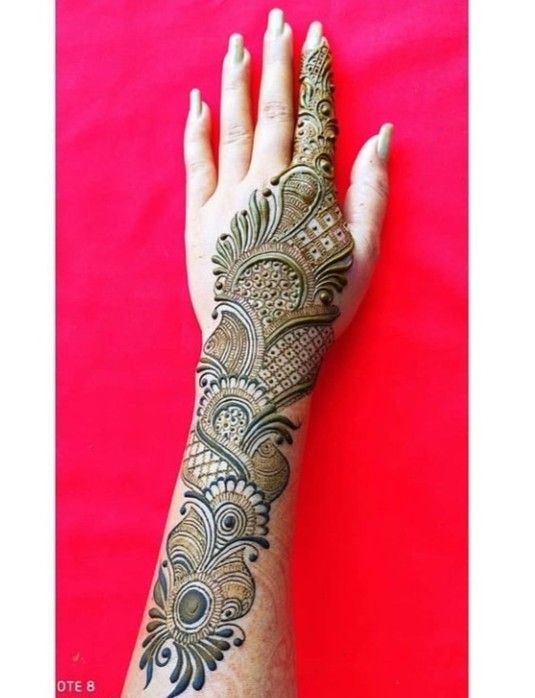 easy arabic mehndi design back hand 36