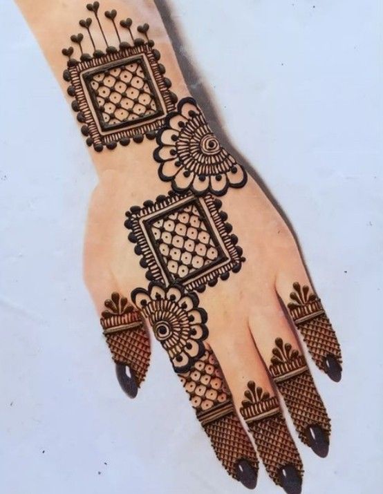 easy arabic mehndi design back hand 4